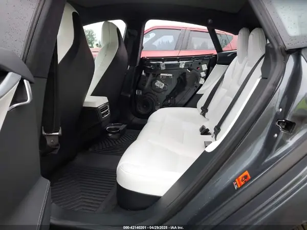 5YJSA1E26HF224568 2017 TESLA MODEL S - Image 8