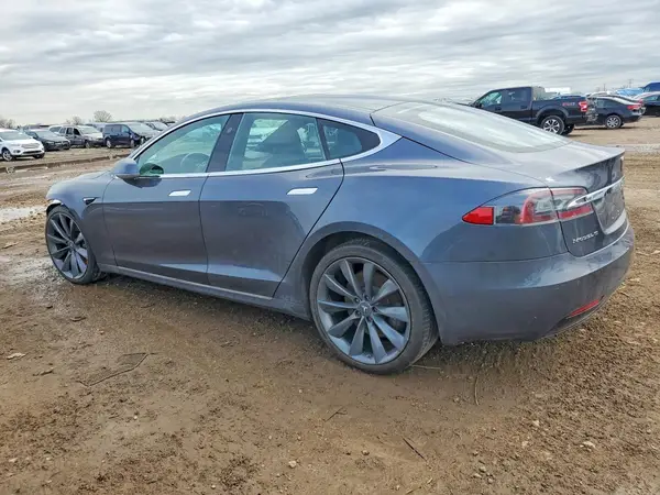 5YJSA1E26JF243496 2018 TESLA MODEL S - Image 2