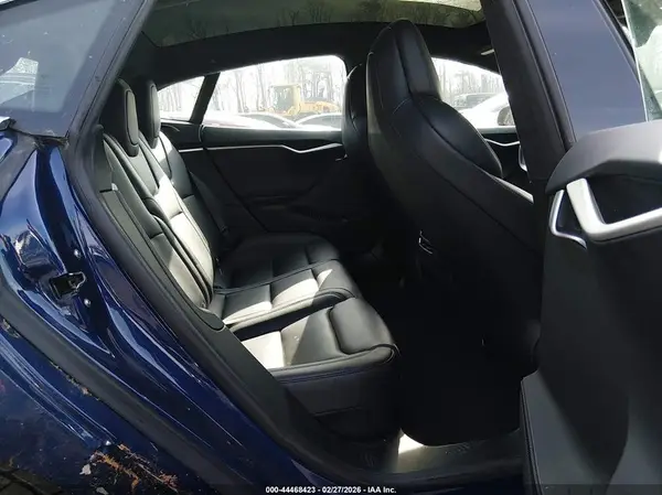 5YJSA1E26JF243806 2018 TESLA MODEL S - Image 8