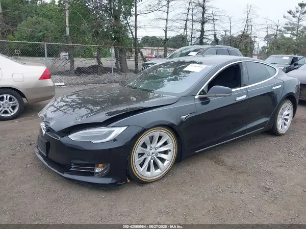 5YJSA1E26JF244843 2018 TESLA MODEL S - Image 2