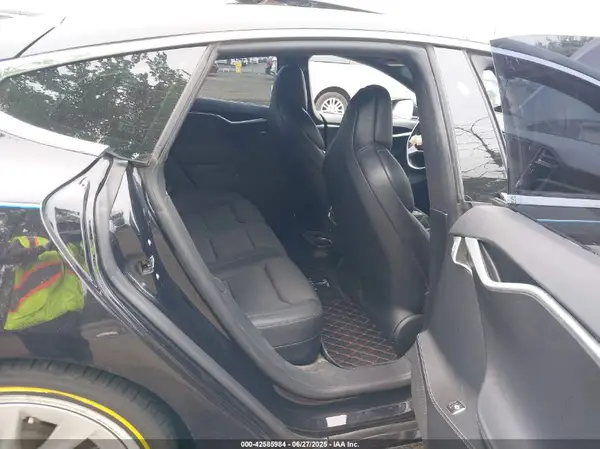 5YJSA1E26JF244843 2018 TESLA MODEL S - Image 8
