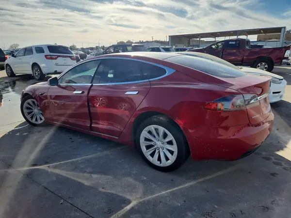 5YJSA1E26JF245992 2018 TESLA MODEL S - Image 2