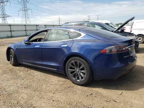 5YJSA1E26JF249704 2018 TESLA MODEL S - Image 2
