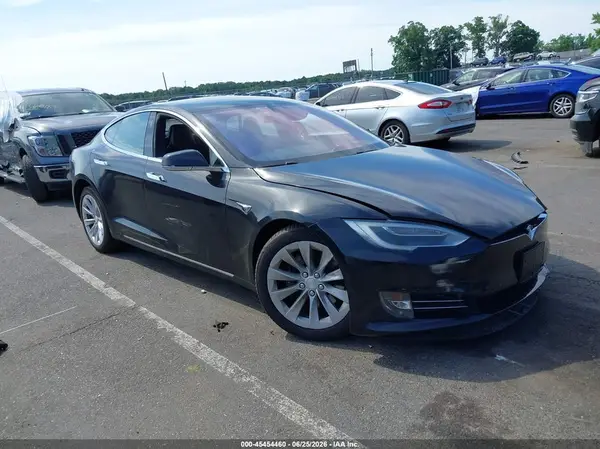5YJSA1E26JF253364 2018 TESLA MODEL S - Image 1