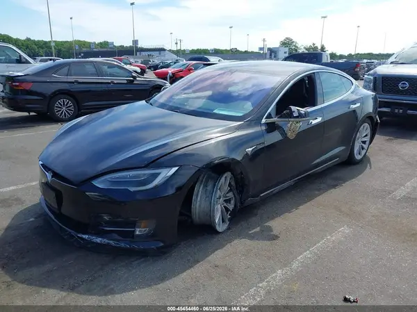 5YJSA1E26JF253364 2018 TESLA MODEL S - Image 2