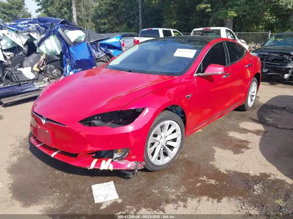 5YJSA1E26JF254756 2018 TESLA MODEL S - Image 2