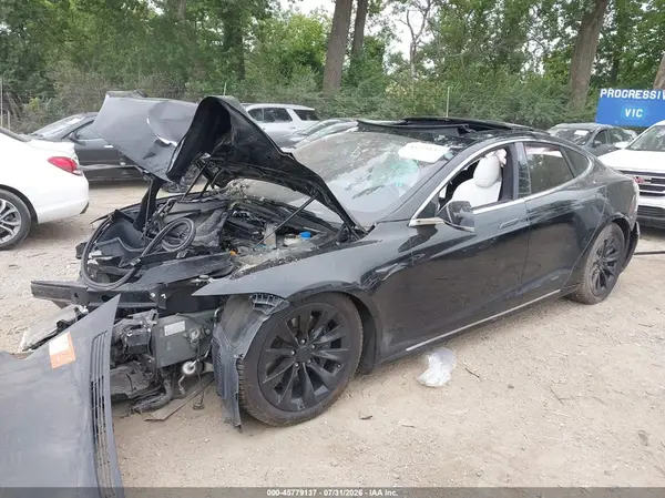 5YJSA1E26JF257219 2018 TESLA MODEL S - Image 2