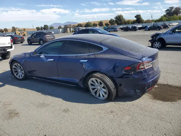 5YJSA1E26JF260363 2018 TESLA MODEL S - Image 2
