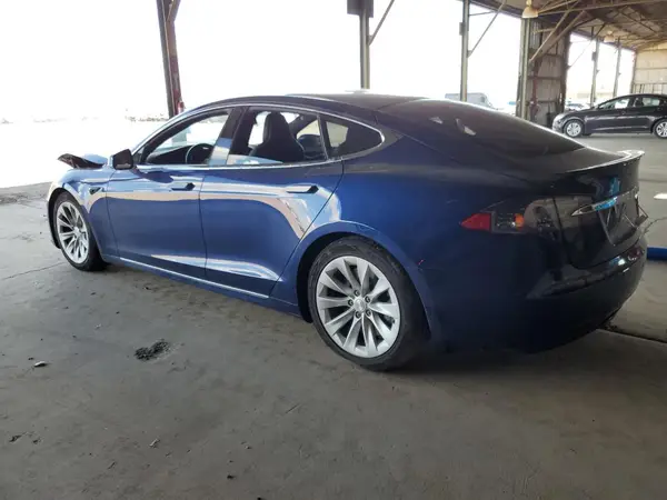 5YJSA1E26JF264784 2018 TESLA MODEL S - Image 2