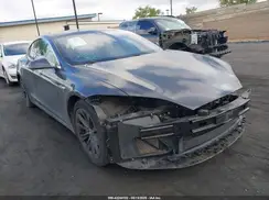 5YJSA1E26JF268236 2018 TESLA MODEL S
