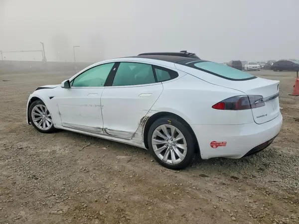 5YJSA1E26JF271363 2018 TESLA MODEL S - Image 2