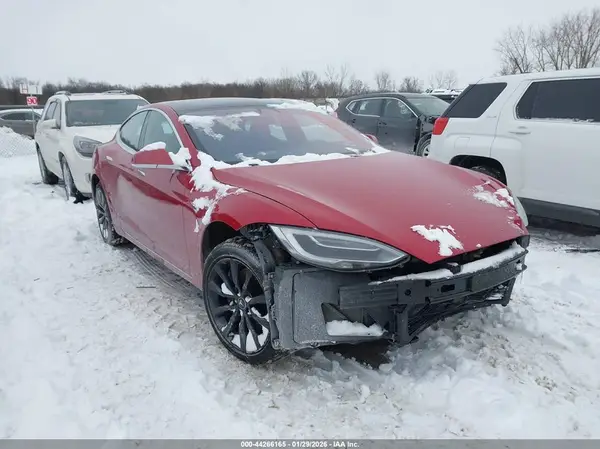 5YJSA1E26JF281732 2018 TESLA MODEL S - Image 1