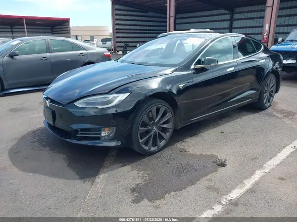 5YJSA1E26JF282895 2018 TESLA MODEL S - Image 2