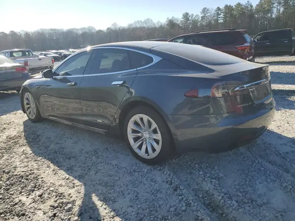 5YJSA1E26JF283528 2018 TESLA MODEL S - Image 2