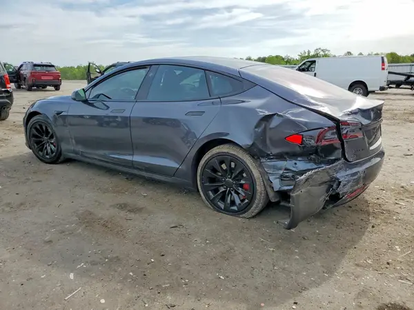 5YJSA1E26JF283996 2018 TESLA MODEL S - Image 2
