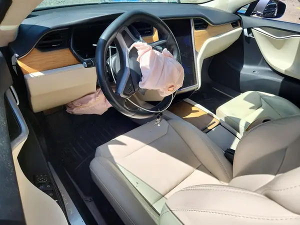 5YJSA1E26JF286333 2018 TESLA MODEL S - Image 8