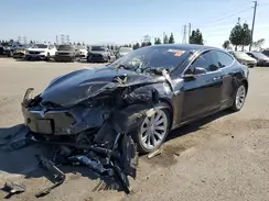 5YJSA1E26JF293475 2018 TESLA MODEL S