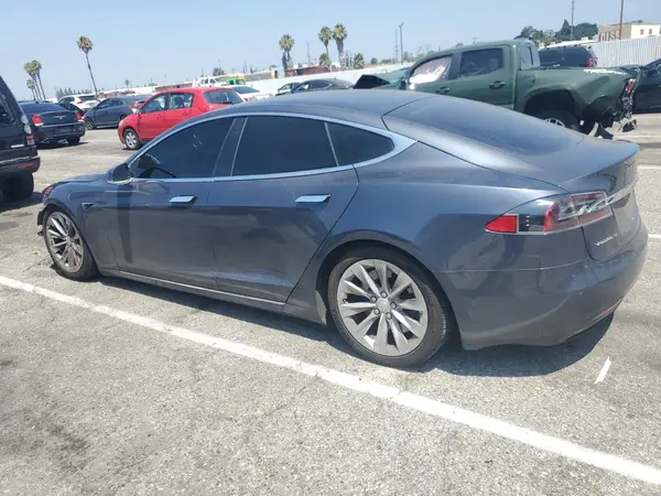 5YJSA1E26JF295680 2018 TESLA MODEL S - Image 2