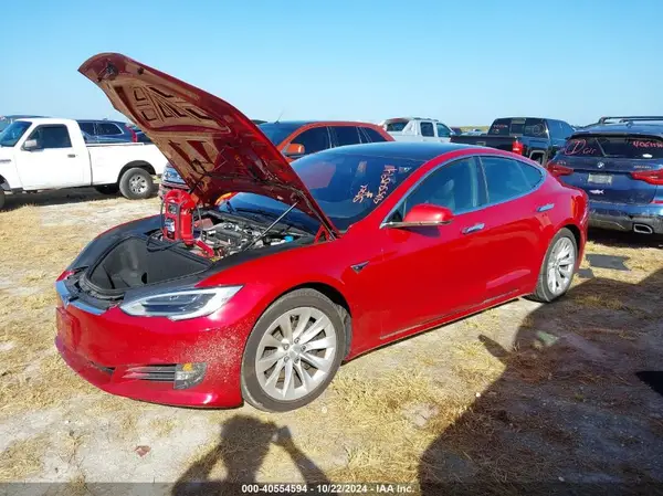 5YJSA1E26JF295775 2018 TESLA MODEL S - Image 2