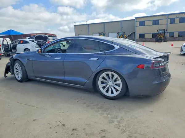 5YJSA1E26JF296053 2018 TESLA MODEL S - Image 2