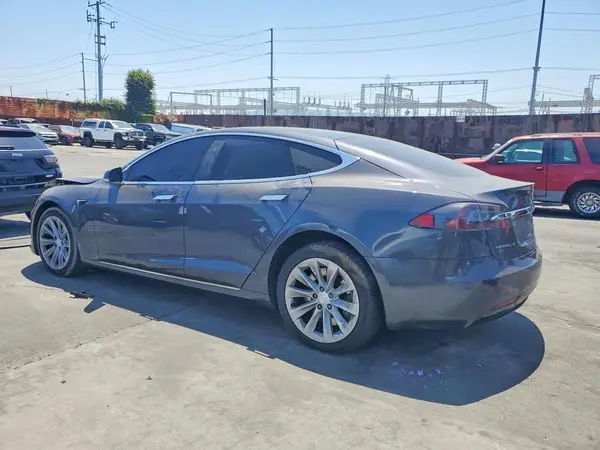 5YJSA1E26JF296411 2018 TESLA MODEL S - Image 2