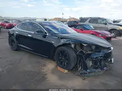 5YJSA1E26JF300117 2018 TESLA MODEL S