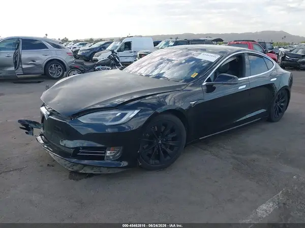 5YJSA1E26JF300117 2018 TESLA MODEL S - Image 2