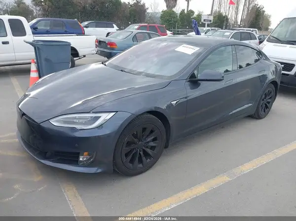 5YJSA1E26KF303987 2019 TESLA MODEL S - Image 2