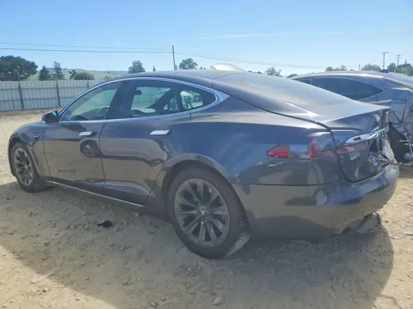5YJSA1E26KF332471 2019 TESLA MODEL S - Image 2