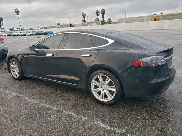 5YJSA1E26MF424067 2021 TESLA MODEL S - Image 2