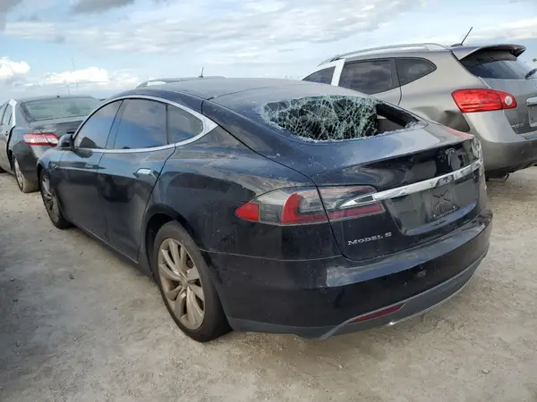 5YJSA1E27GF125739 2016 TESLA MODEL S - Image 2