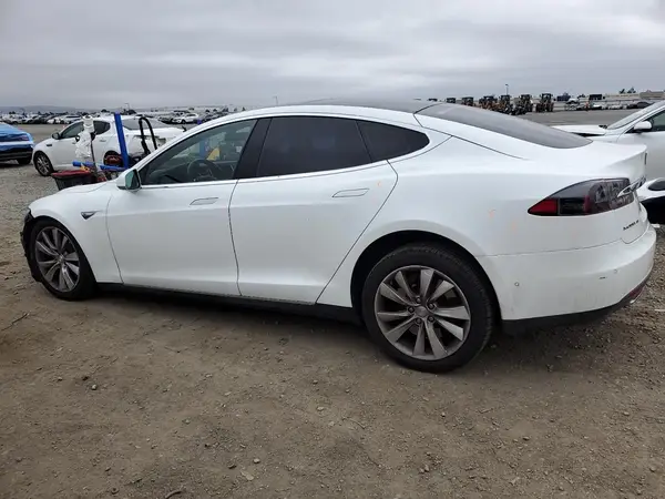 5YJSA1E27GF128642 2016 TESLA MODEL S - Image 2