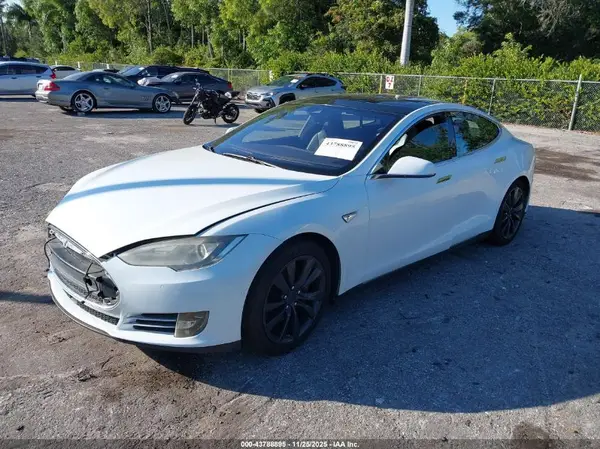 5YJSA1E27GF129418 2016 TESLA MODEL S - Image 2