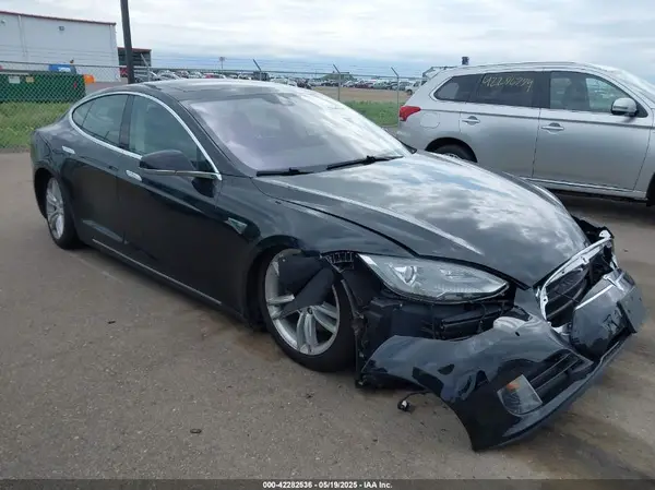 5YJSA1E27GF129855 2016 TESLA MODEL S - Image 1