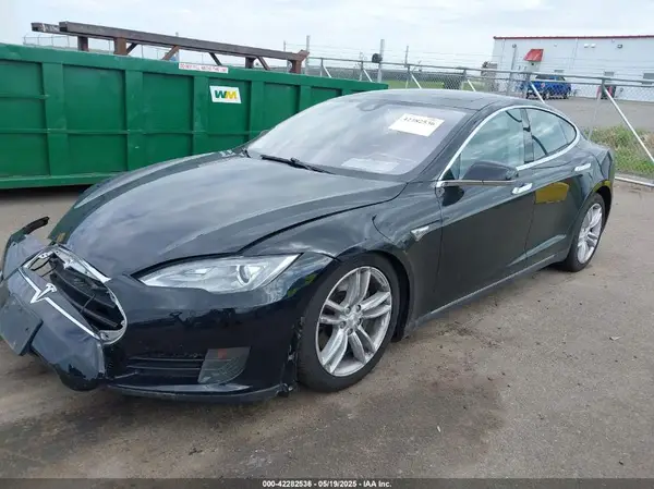 5YJSA1E27GF129855 2016 TESLA MODEL S - Image 2