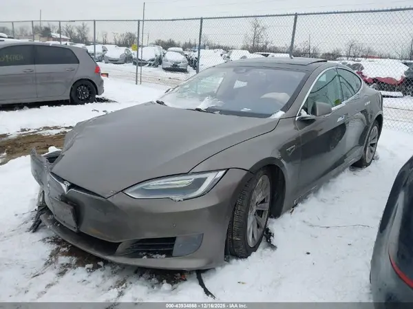 5YJSA1E27GF143285 2016 TESLA MODEL S - Image 2