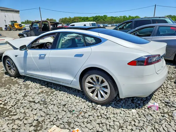 5YJSA1E27GF153850 2016 TESLA MODEL S - Image 2