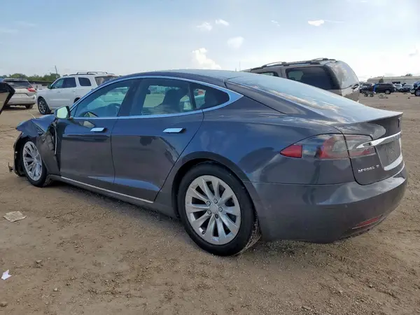 5YJSA1E27HF180483 2017 TESLA MODEL S - Image 2