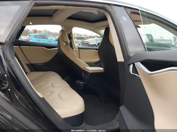 5YJSA1E27HF203101 2017 TESLA MODEL S - Image 8