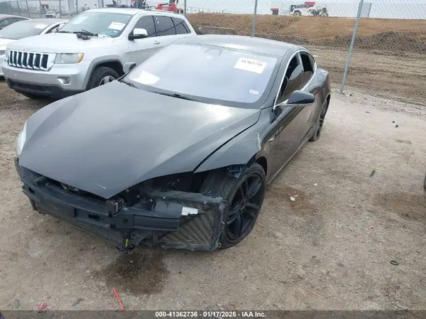 5YJSA1E27HF208282 2017 TESLA MODEL S - Image 2
