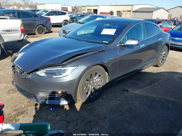 5YJSA1E27HF225339 2017 TESLA MODEL S - Image 2