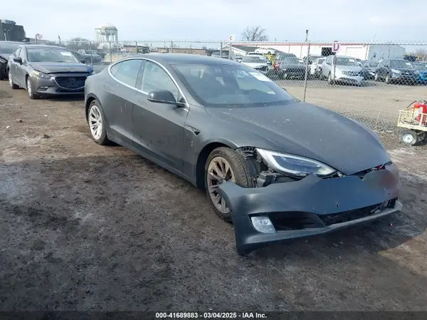 5YJSA1E27JF234225 2018 TESLA MODEL S - Image 1