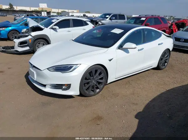 5YJSA1E27JF241451 2018 TESLA MODEL S - Image 2