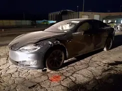 5YJSA1E27JF244737 2018 TESLA MODEL S