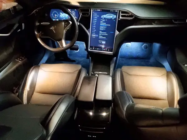 5YJSA1E27JF244737 2018 TESLA MODEL S - Image 8