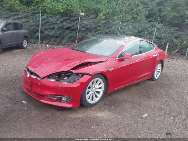 5YJSA1E27JF247637 2018 TESLA MODEL S - Image 2