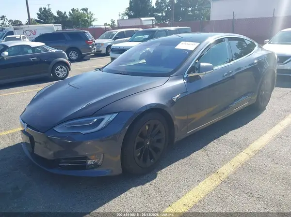 5YJSA1E27JF247833 2018 TESLA MODEL S - Image 2