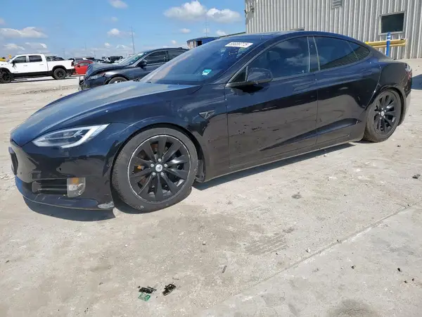 5YJSA1E27JF260484 2018 TESLA MODEL S - Image 1