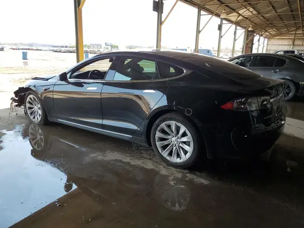 5YJSA1E27JF264759 2018 TESLA MODEL S - Image 2