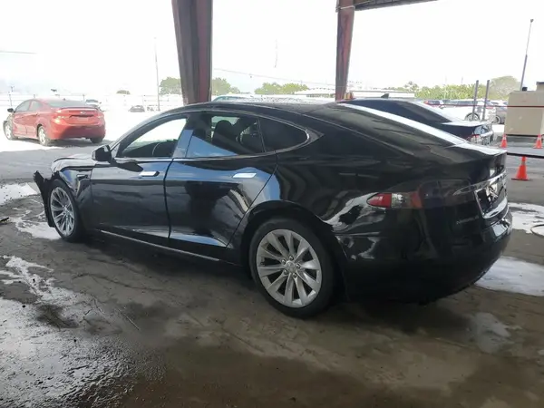 5YJSA1E27JF265247 2018 TESLA MODEL S - Image 2